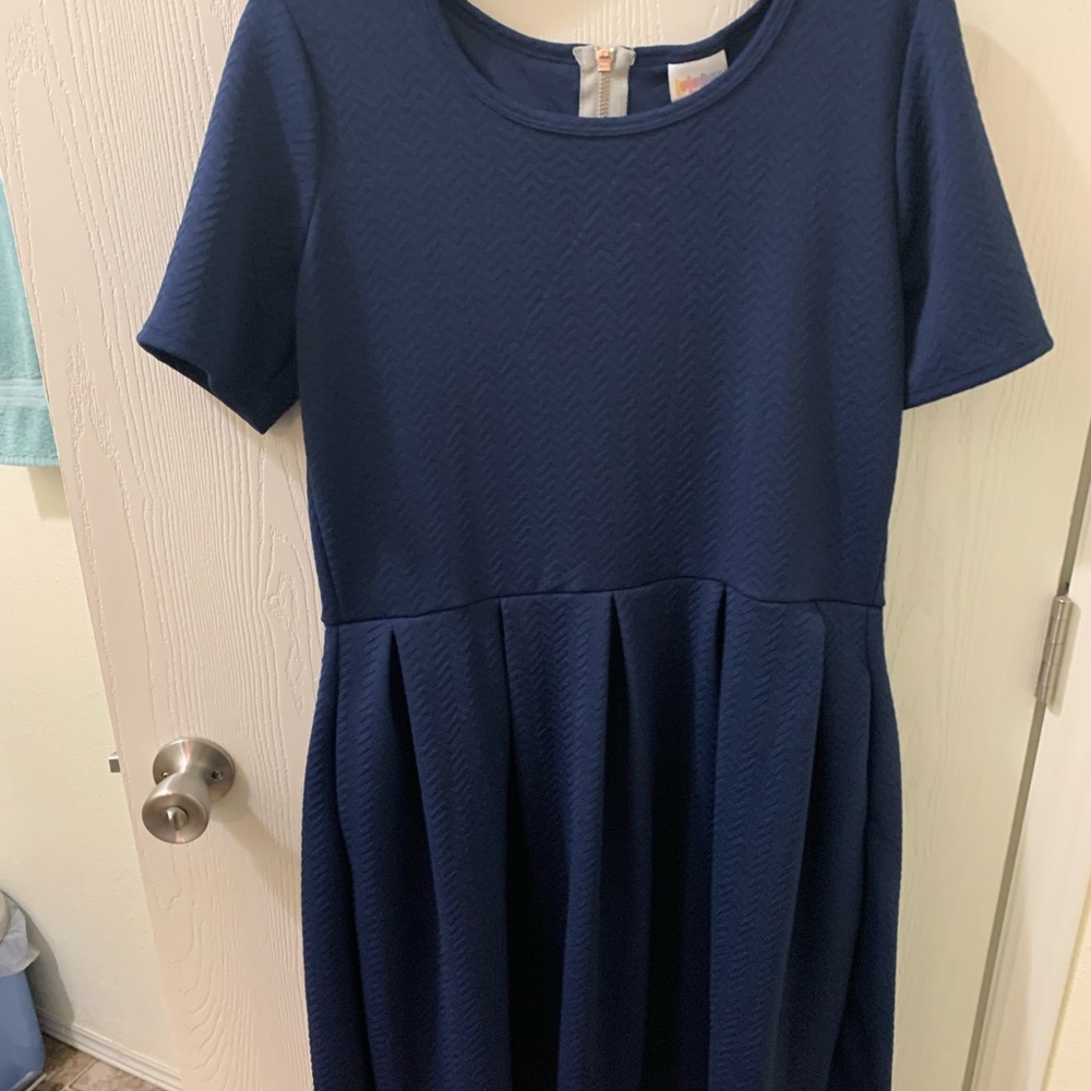LulaRoe Navy 2XL Amelia